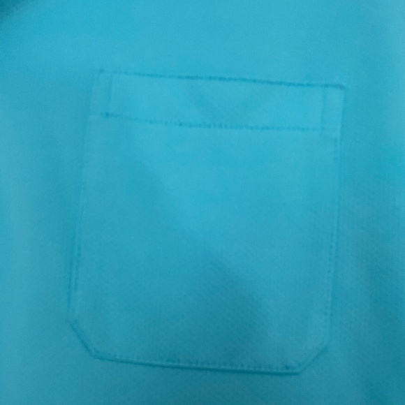 PRICE DROP! Comfortable, stretchy short sleeve men's shirt - Picture 3 of 8